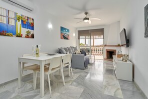 Interior - 'Las Rosas House' Apartment with Sea Views, Wi-Fi and Air Conditioning (Nerja)