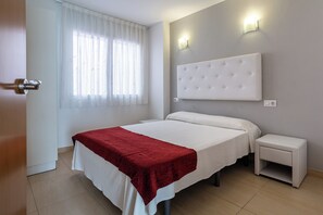 2 makuuhuonetta, silitysrauta/-lauta, ilmainen Wi-Fi, vuodevaatteet