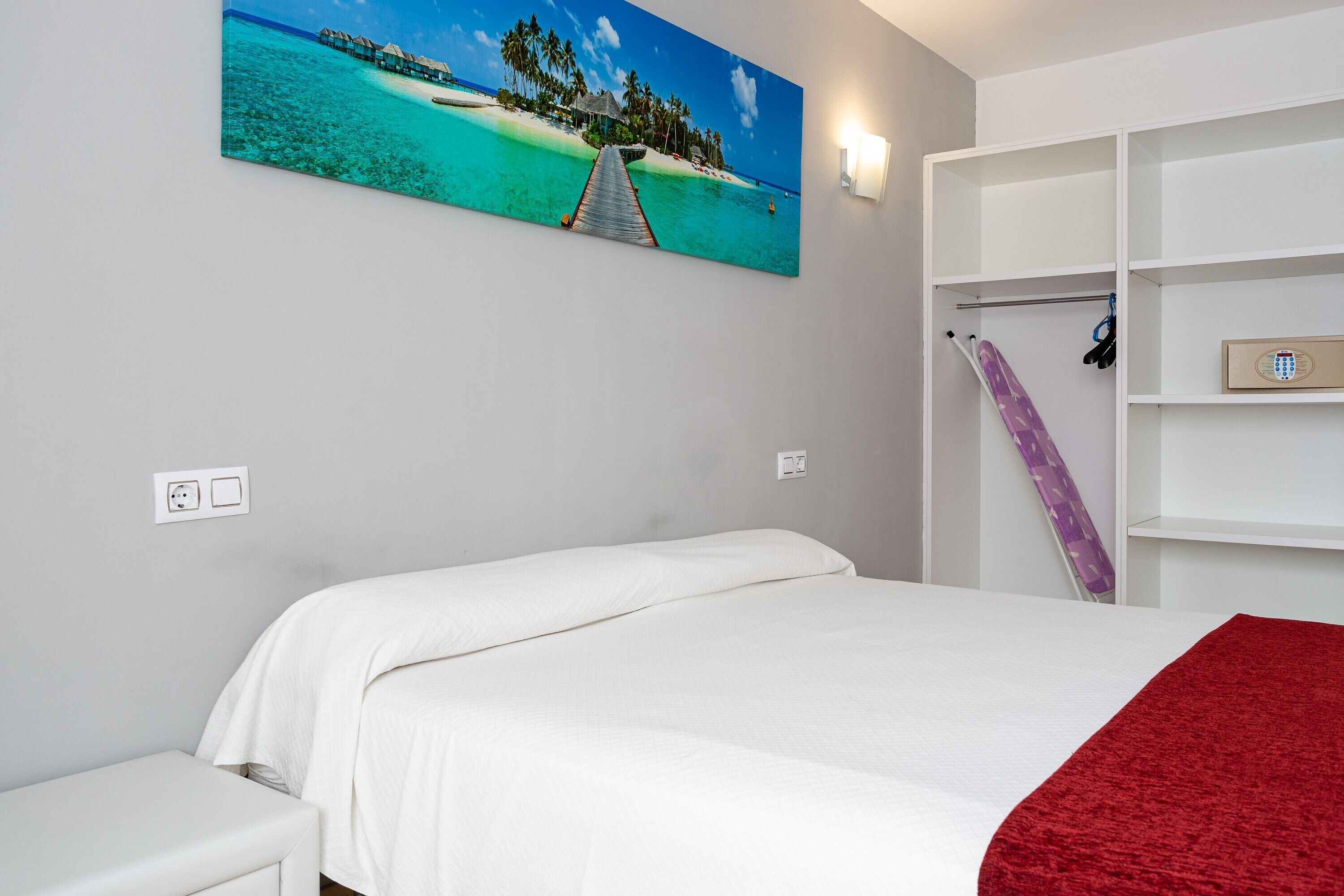 1 bedroom, iron/ironing board, free WiFi, bed sheets