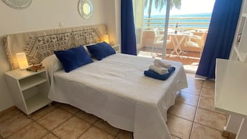 1 slaapkamer, een strijkplank/strijkijzer, gratis wifi, beddengoed