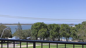 Property grounds - Clayton Garden Unit 5 Golden Beach (Golden Beach)