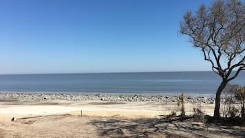 Condo, 2 Bedrooms | Beach | Beach nearby
