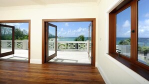 House, 5 Bedrooms | Interior