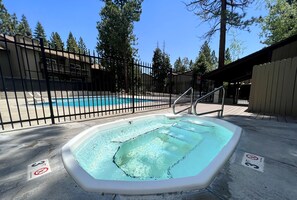 Pool - Adventure Awaits from this remodeled Condo-Pool, Hot tub, Tennis Courts (Tahoe City)