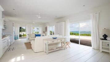 Rumah, 6 kamar tidur | Area keluarga