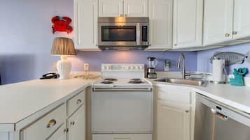 Condo, 1 Bedroom | Private kitchen | Fridge, coffee/tea maker, toaster