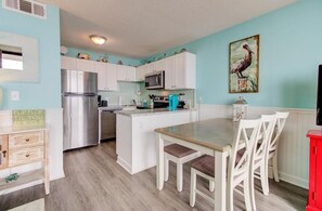Condo, 1 Bedroom | Private kitchen
