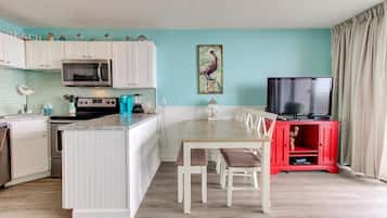 Apartment, 1 Schlafzimmer | Eigene Küche | Kühlschrank, Ofen, Wasserkocher mit Kaffee-/Teezubehör, Toaster