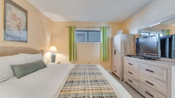 Condo, 1 Bedroom | 1 bedroom, iron/ironing board, free WiFi