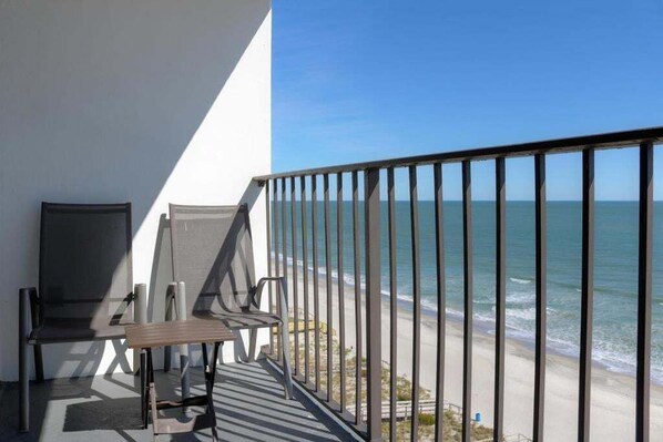 Condo, 1 Bedroom | Property grounds