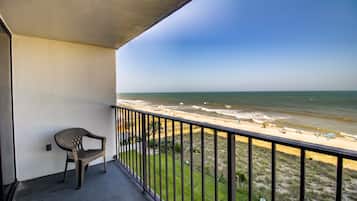 Condo, 1 Bedroom | Balcony