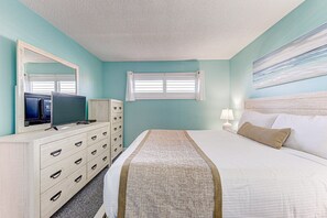 Condo, 1 Bedroom | 1 bedroom, iron/ironing board, free WiFi