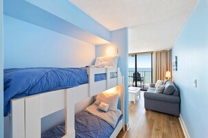 1 bedroom, iron/ironing board, free WiFi