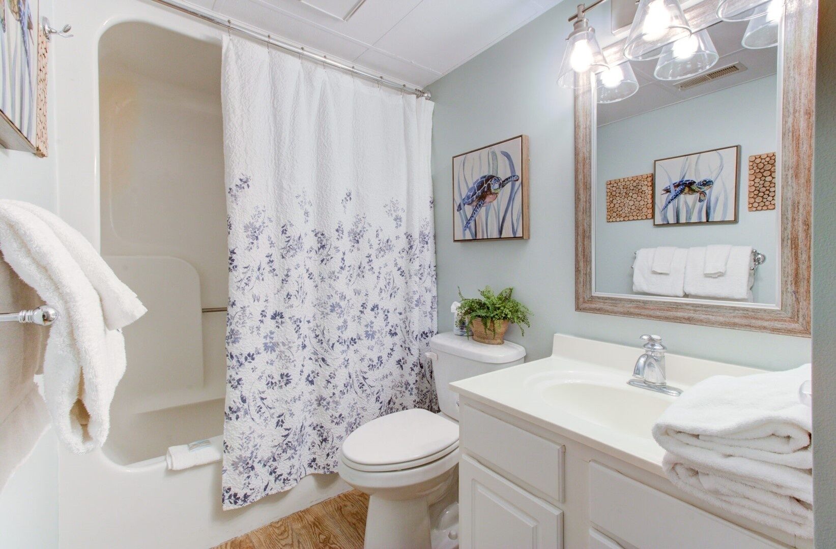 0504 Dogwood Delight 1 Bedroom Condo by Redawning