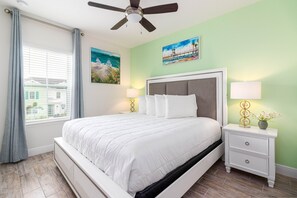 4 slaapkamers, een strijkplank/strijkijzer, gratis wifi, beddengoed