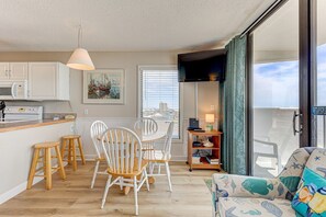 Condo, 1 Bedroom | Interior