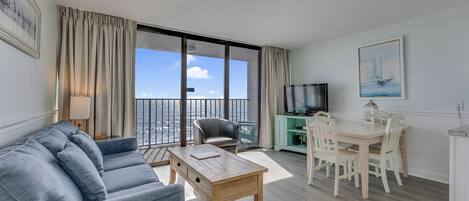 Condo, 1 Bedroom | Living area