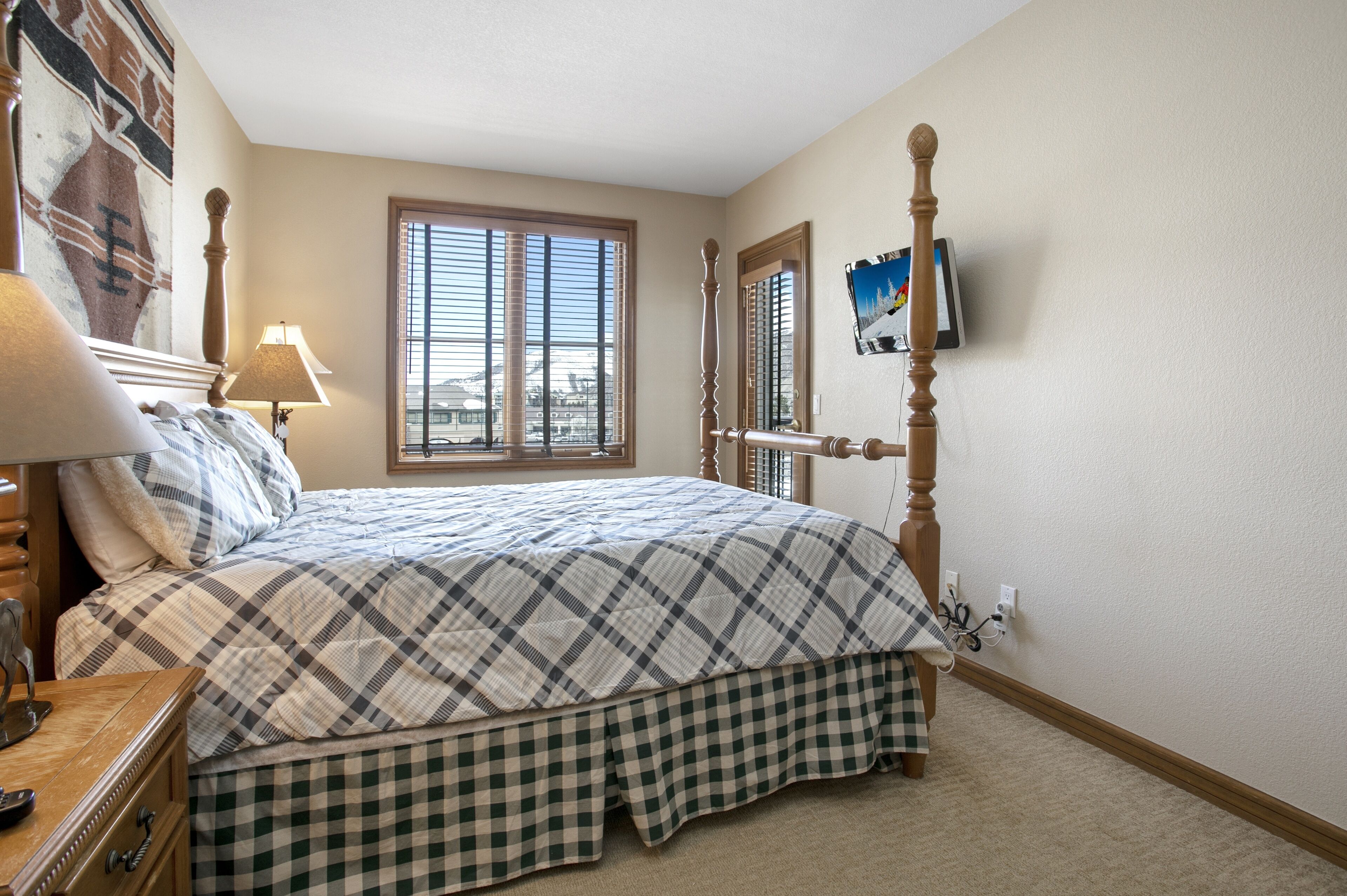 Condo, 2 phòng ngủ | 2 phòng ngủ, khu vực làm việc phù hợp cho laptop 