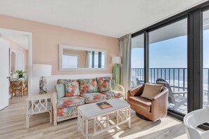 Living area - 0514 Double The Pleasure by Atlantic Towers (Carolina Beach)