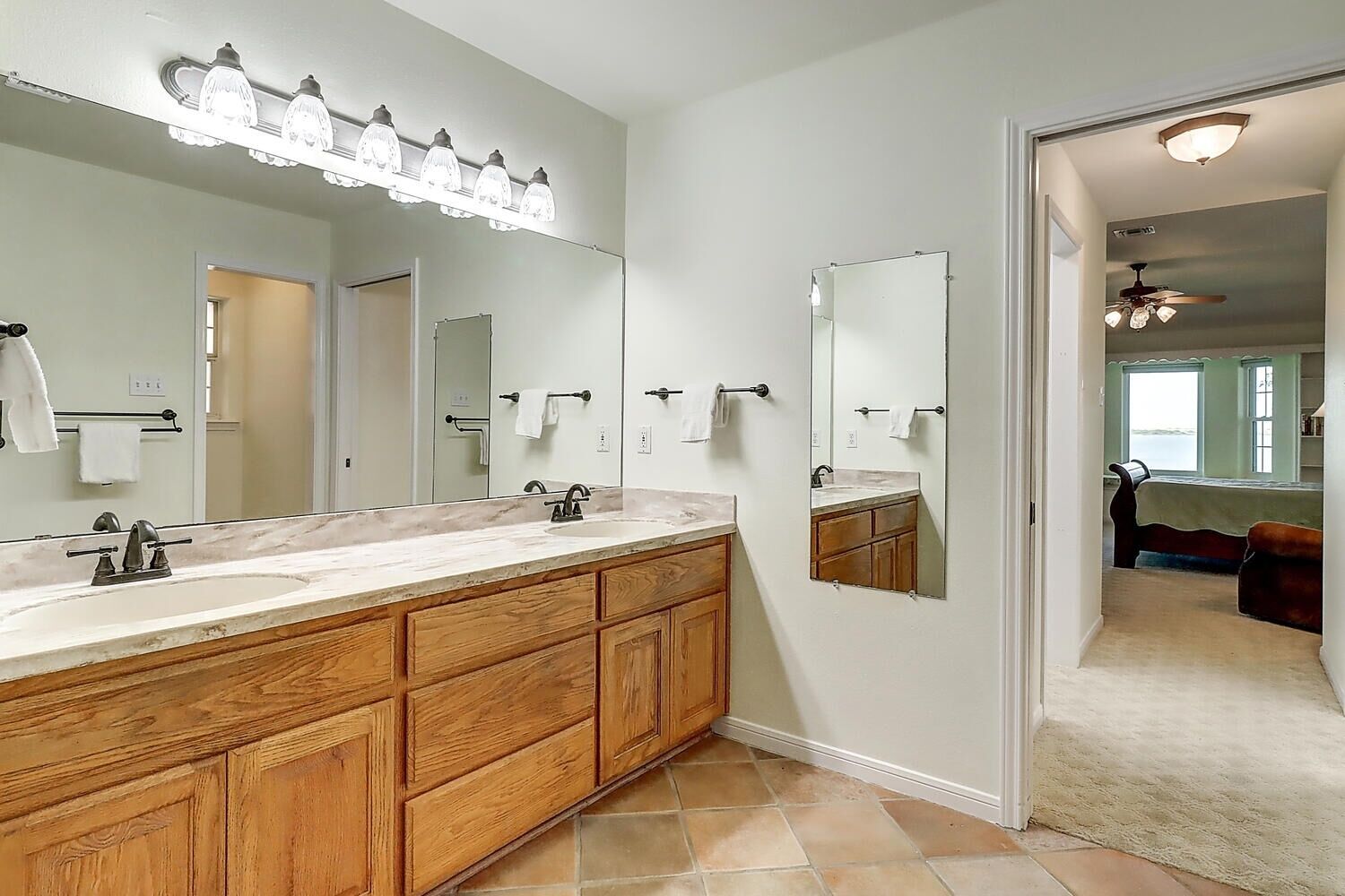 Fishermans Hideout 4 Bedroom Home by Redawning