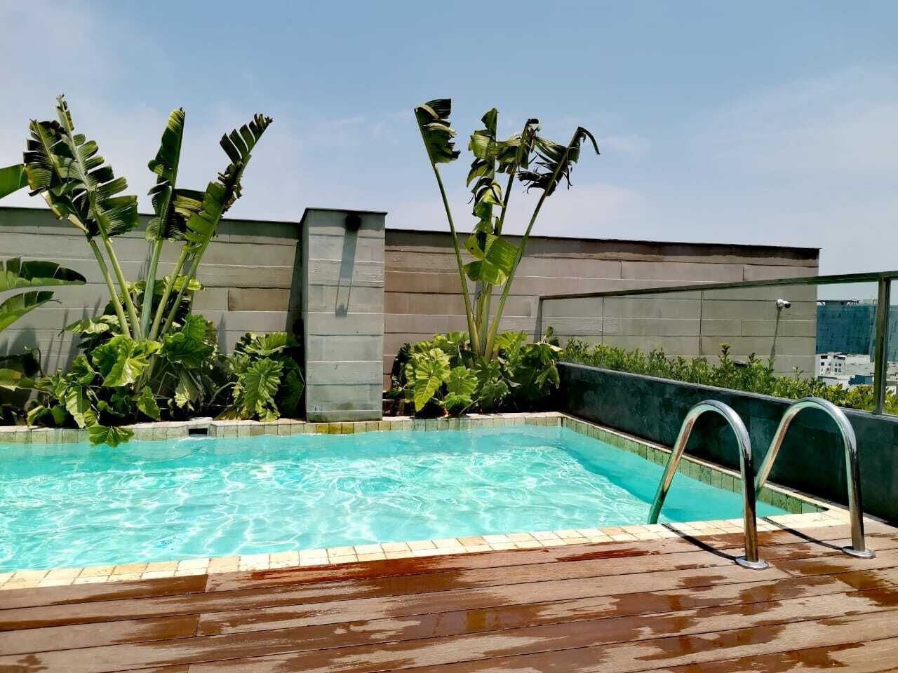 Piscina externa sazonal