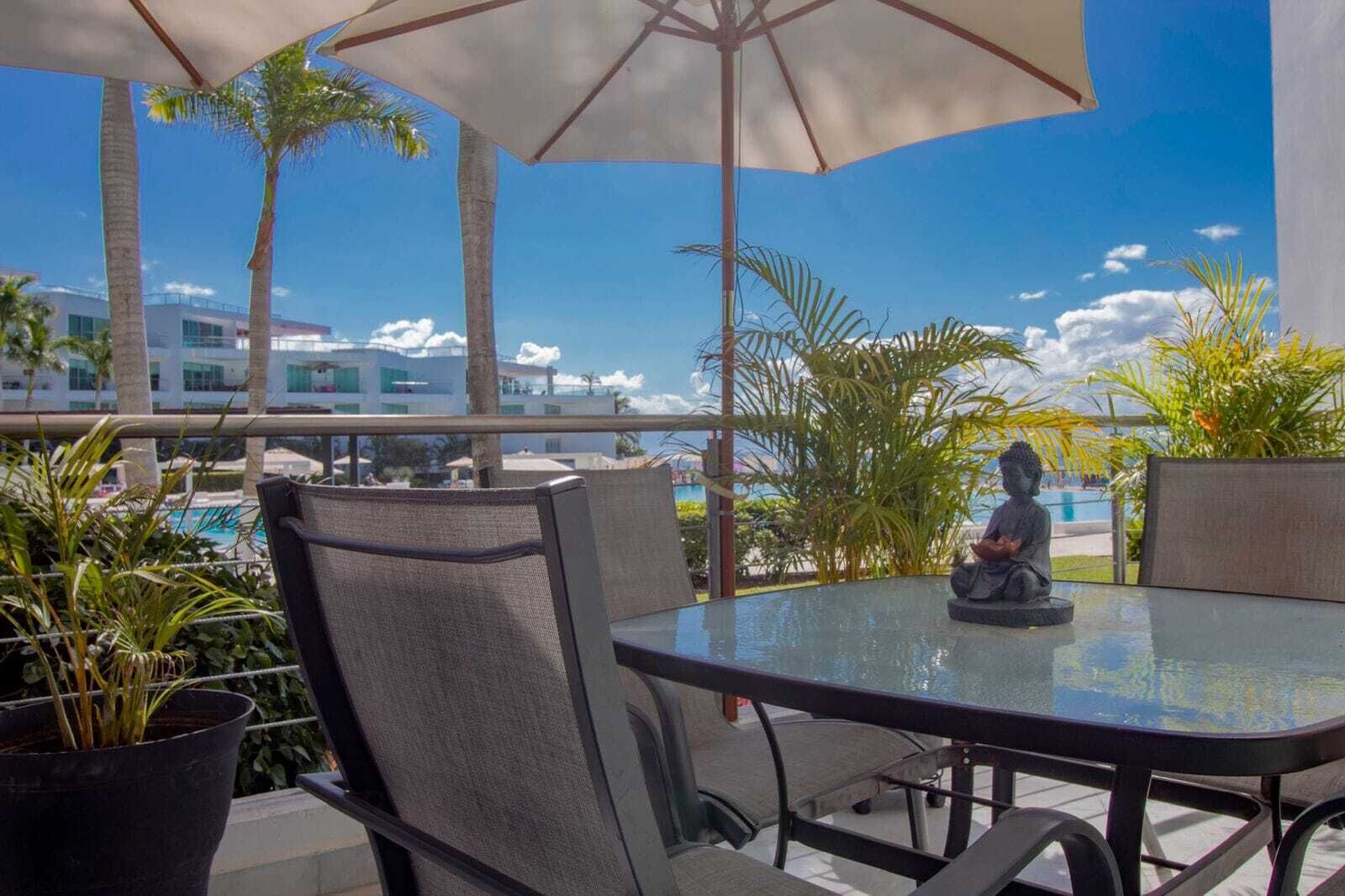 Fully Equipped Beachfront Bliss Two Floor Apartment