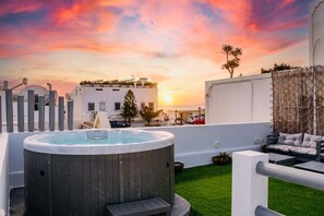 Strogili Suite