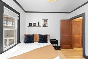 3 camere, ferro/asse da stiro