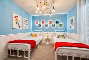 5 chambres, fer et planche à repasser, Wi-Fi, draps fournis