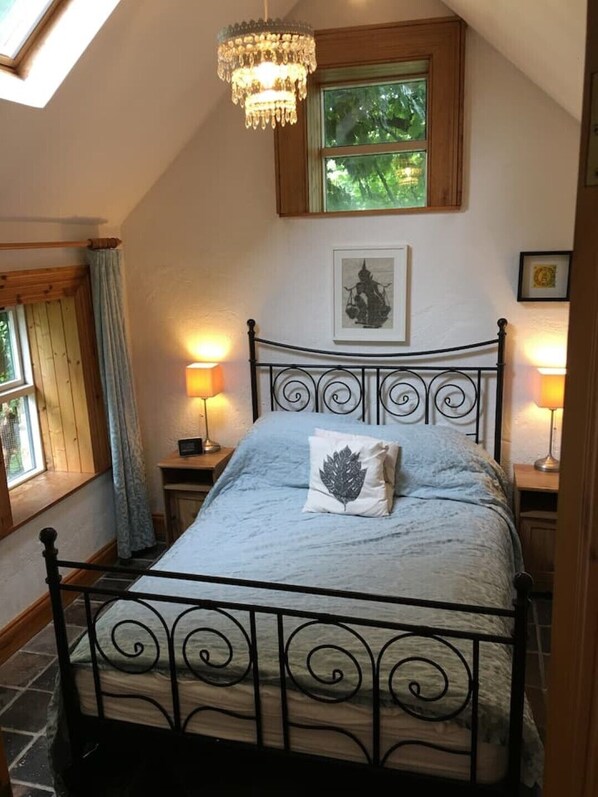 1 chambre, fer et planche à repasser, lit parapluie, Wi-Fi