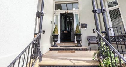 Ismay Dining Room Suite - Titanic Interest