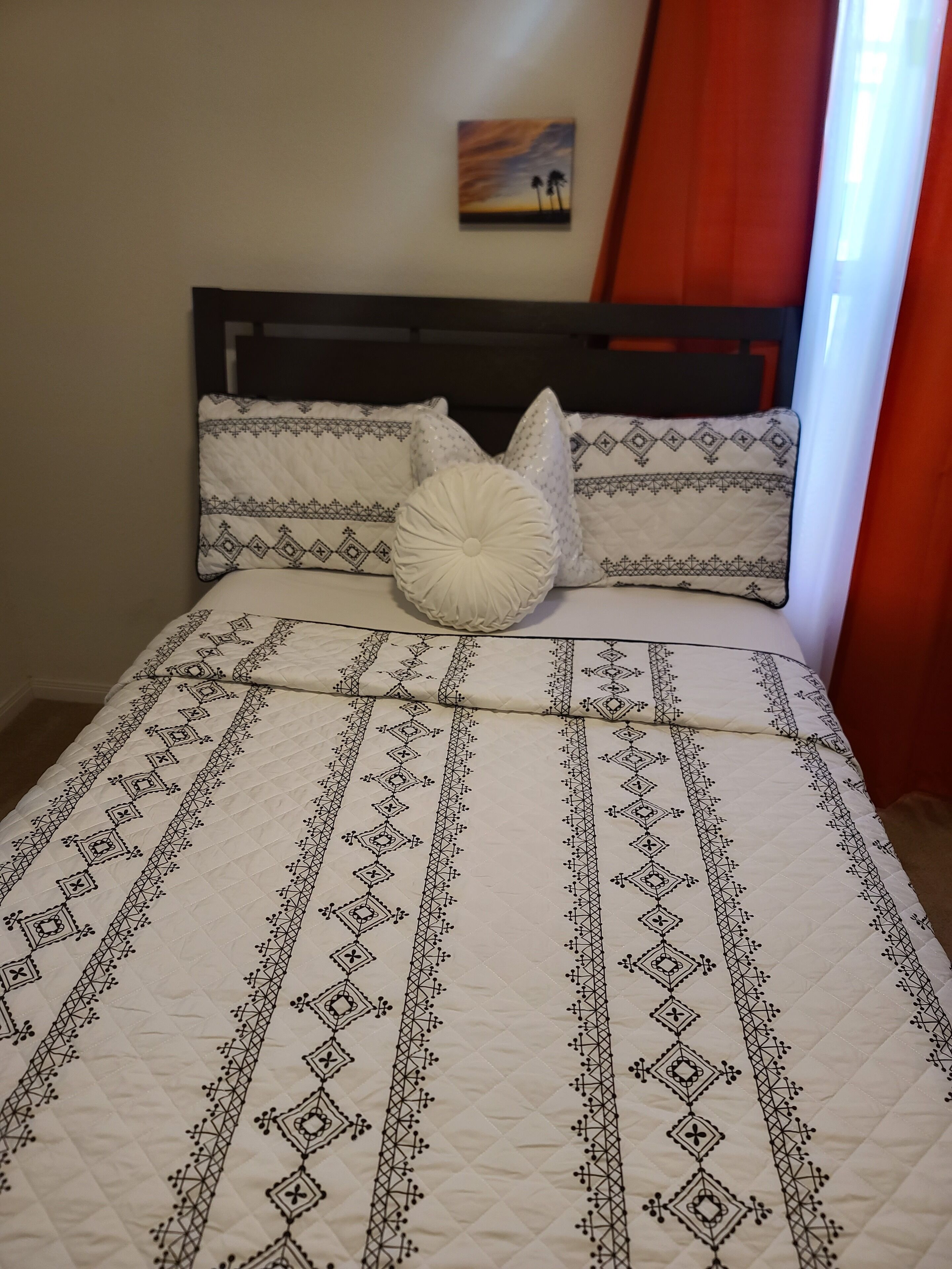 A comfortable 1 BDR Suite with 2 Beds.