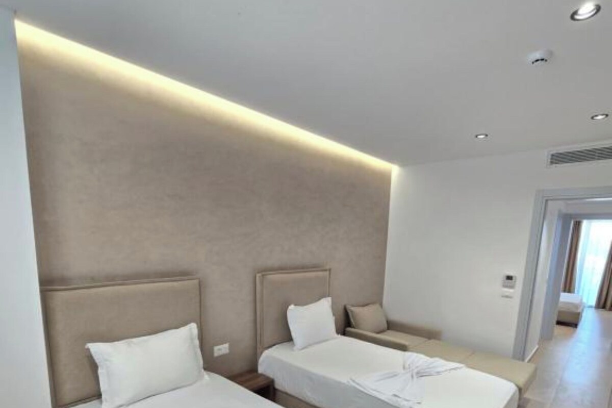 Suite with Sea View