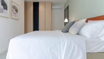 2 bedrooms, iron/ironing board, WiFi, bed sheets