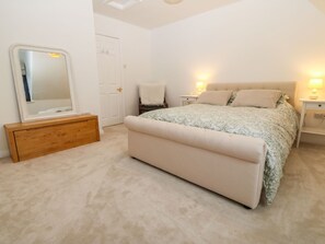 2 bedrooms, individually decorated, individually furnished, free WiFi - Craig Mawr (Tyn-y-Gongl)