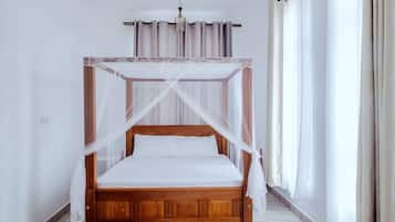 3 bedrooms, WiFi, bed sheets