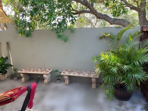 บ้านพักสำหรับครอบครัว, 3 ห้องนอน, ชั้นล่าง | ลานระเบียง/นอกชาน