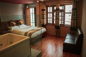 Con stile personalizzato, con arredamento individuale, insonorizzazione