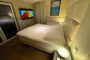 1 Schlafzimmer, Bügeleisen/Bügelbrett, Reisekinderbett, kostenloses WLAN
