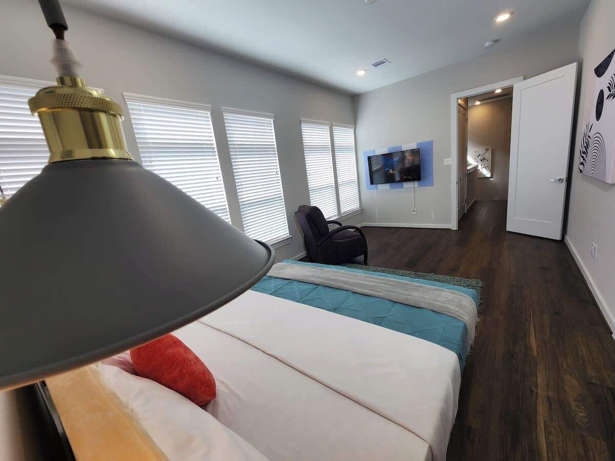 3 Schlafzimmer, Schreibtisch, Bügeleisen/Bügelbrett, kostenloses WLAN