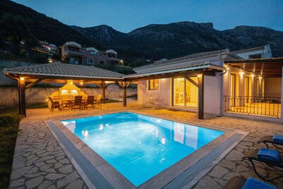 Modern villa with private pool - 120 m from Verde Blue beach