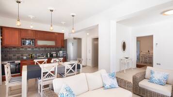 Smart TV, DVD player