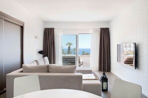 TV, foosball, table tennis, stereo - Cap Sa Sal Turquesa (terrace, sea views, direct access sea) (Begur)