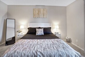 1 habitación, tabla de planchar con plancha, wifi y ropa de cama 