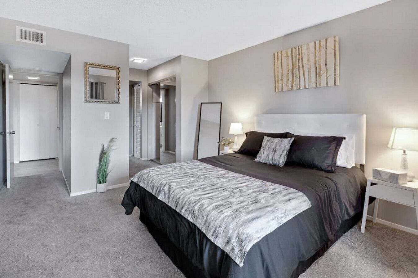 1 habitación, tabla de planchar con plancha, wifi y ropa de cama 