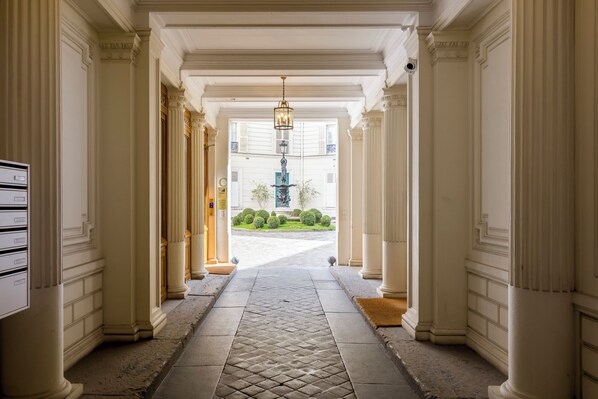 Interior - Merveil - Family Suite - Champs Elysees - Roosevelt (Paris)