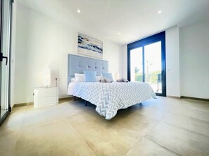 4 slaapkamers, wifi, beddengoed