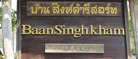 Fachada de la propiedad