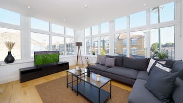 Exclusive Apartment | Living area | Smart TV, Netflix, heated floors, streaming services