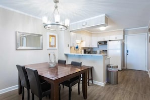 Dining - Oceanfront Condo w/ Stunning Views and Pool Access (Kill Devil Hills)